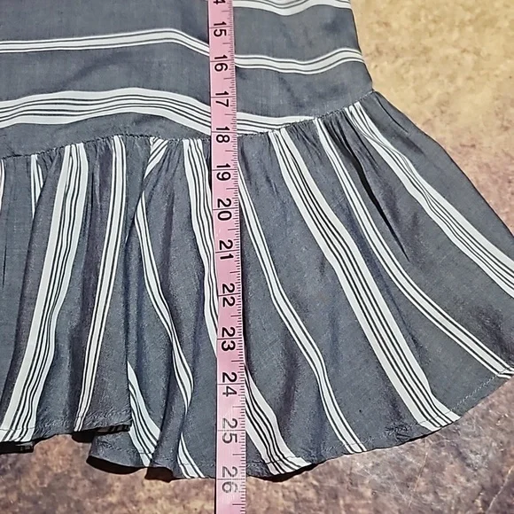 Old Navy| Gray Blue Ruffled Tank Blouse - Picture 7 of 8